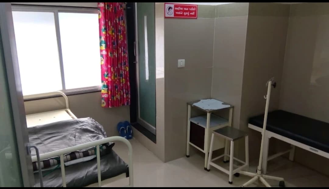 Soma Talav – Patient Room 3